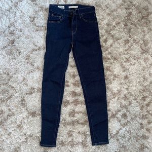 Levi’s Super Skinny Jeans